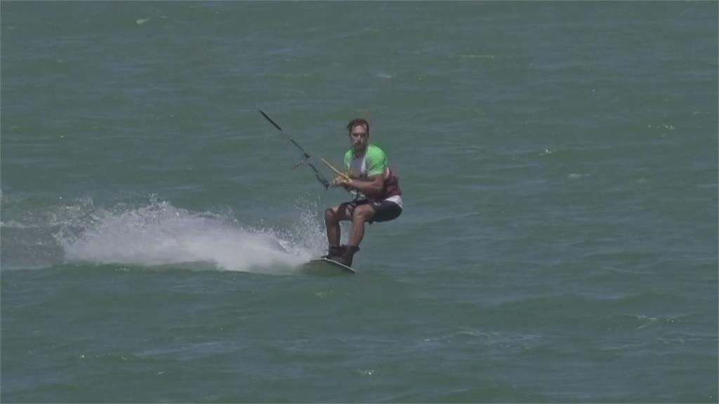 2020超級風箏節在巴西 浪頭上拚極限運動冠軍