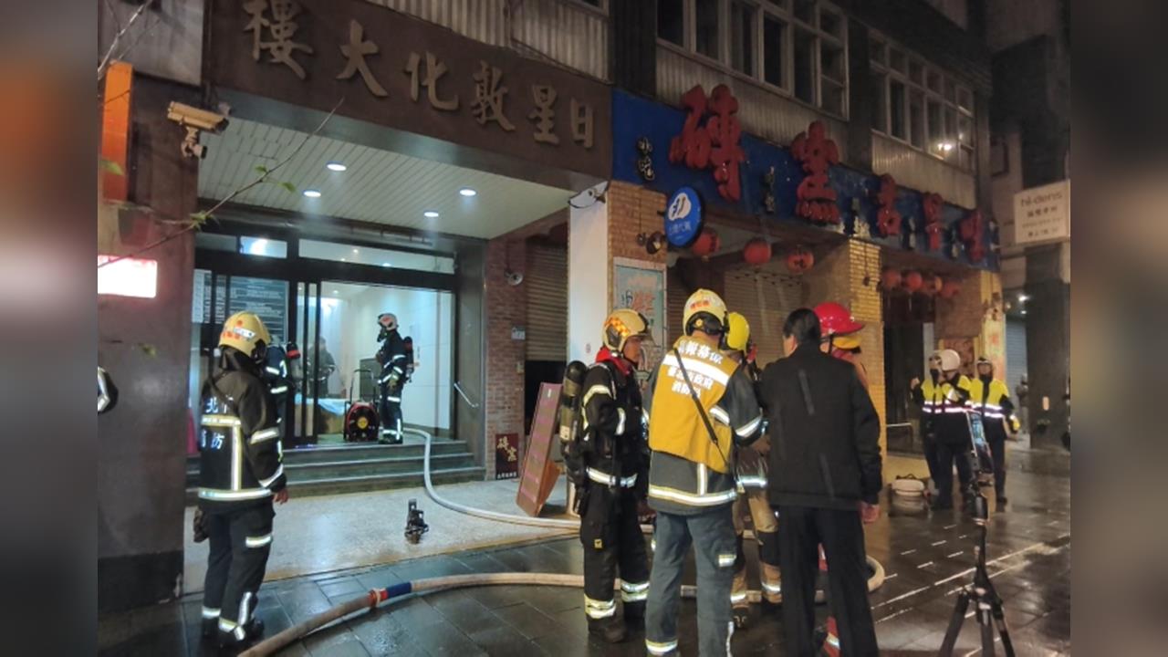 才剛辦「兆元宴」!黃仁勳愛店凌晨爆火警