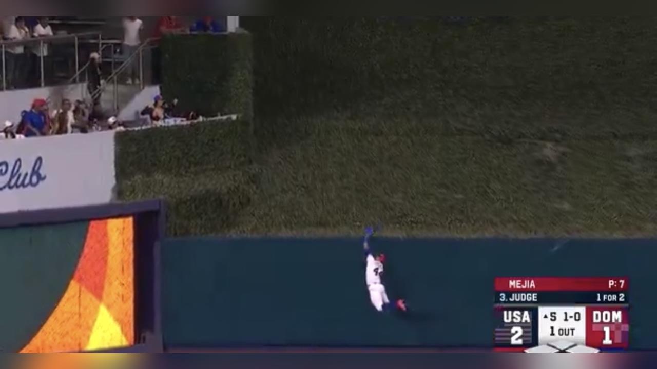 經典賽(影)／賈吉的全壘打直接被沒收！J-Rod化身蜘蛛人牆邊跳接讓法官當場傻眼