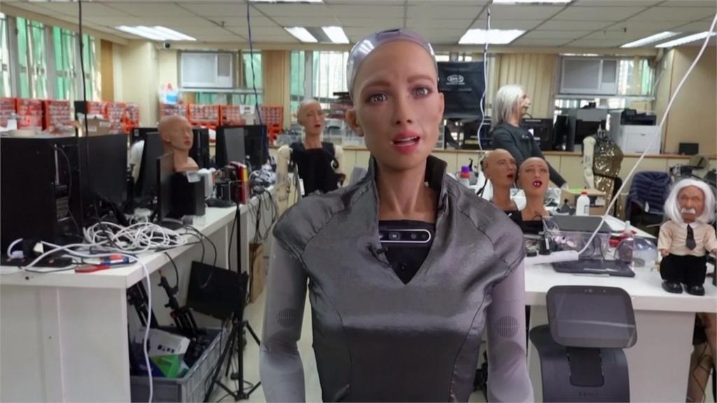 全球最美機器人「蘇菲亞」 2021年總部擬量產