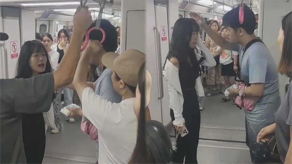 中國大媽搭地鐵懷疑兒子被偷拍　女子回嗆「他很帥嗎」反遭敲破頭