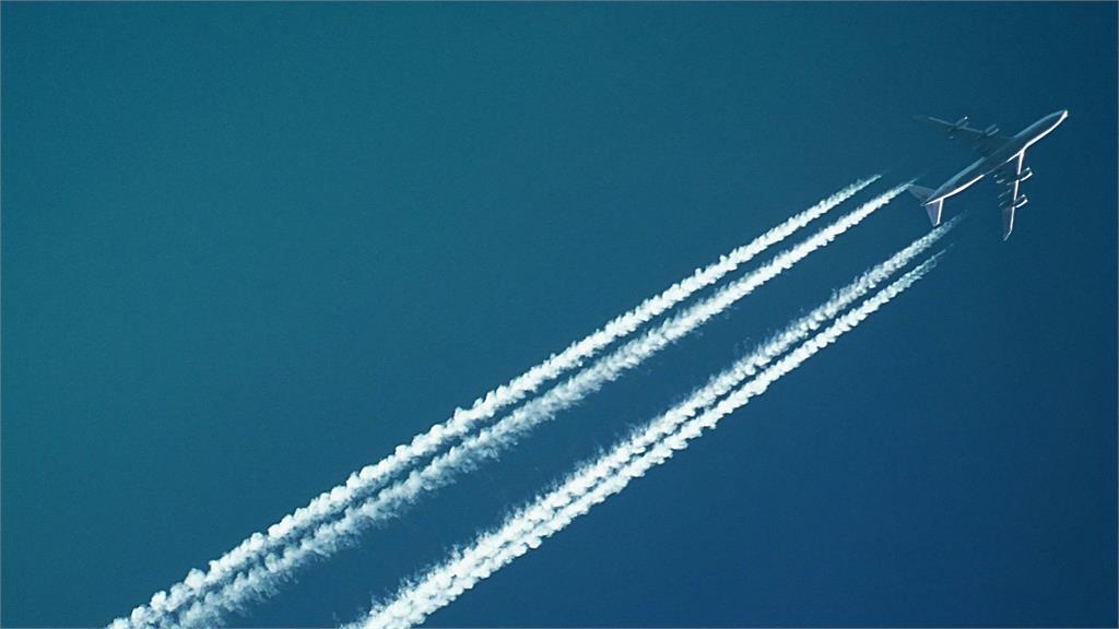 剛起飛就下飛機！世界最短航線全程「僅花53秒」他嚇：我還沒尿完…