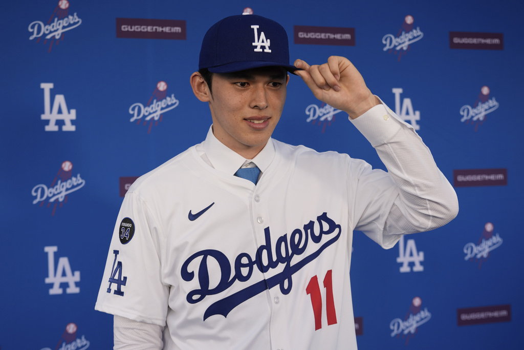 MLB(影)／正式加盟穿上道奇隊11號球衣　佐佐木朗希：我的旅程才正要開始