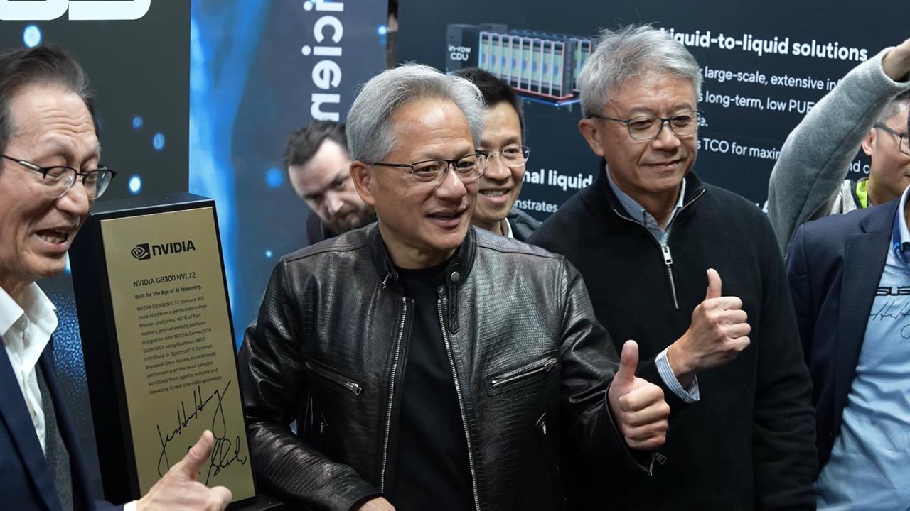 駁斥AI泡沫化！　黃仁勳預告「震撼世界」新晶片將在GTC亮相