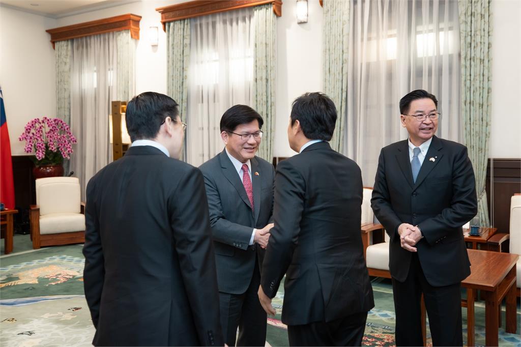 快新聞／日眾議員玉木雄一郎首度訪台　林佳龍：期許台日攜手打造「非紅供應鏈」