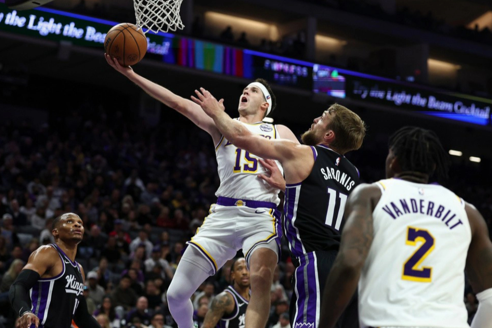 【NBA】唐西奇因傷休戰 里弗斯狂飆51分「準大三元」帶湖人擊敗國王