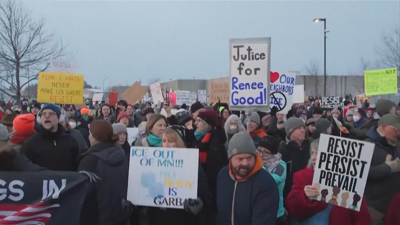 美移民暨海關執法局開槍射殺37歲女性　民眾抗議爆衝突