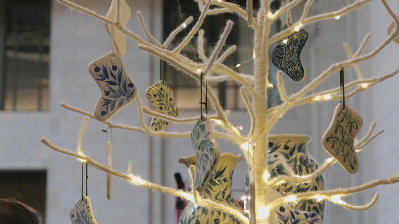 英國倫敦耶誕氛圍濃厚 攤販推創意手工飾品