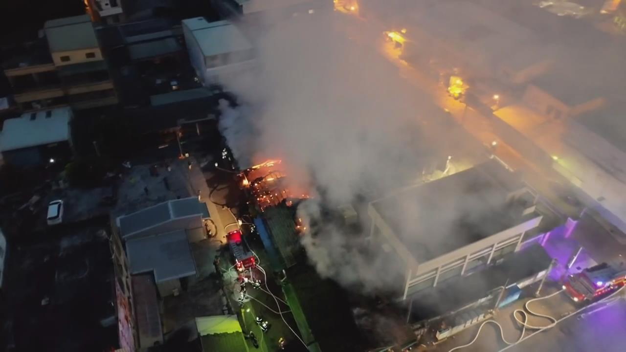 民宅大火延燒4戶 阿讚爌肉飯遭波及今休店1天