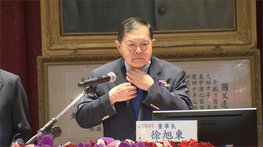 台哥大、遠傳股東會同天登場　認同AI趨勢！徐旭東罕見沒槓蔡明忠