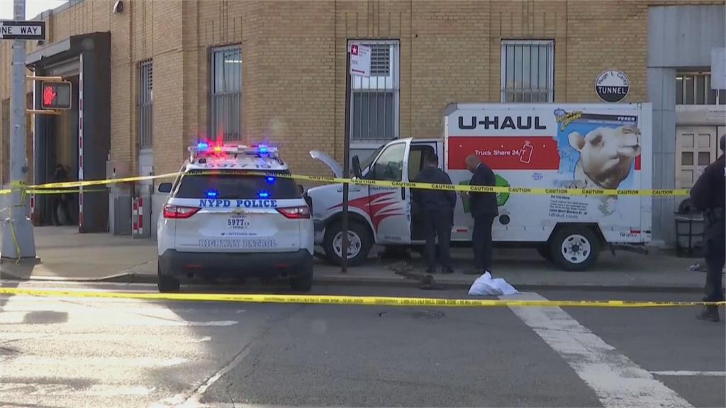飆上人行道撞人！　紐約男駕車衝撞8人受傷