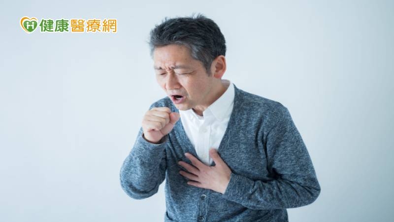 一咳旁人「怕感染」離遠遠　中醫四診辯證改善