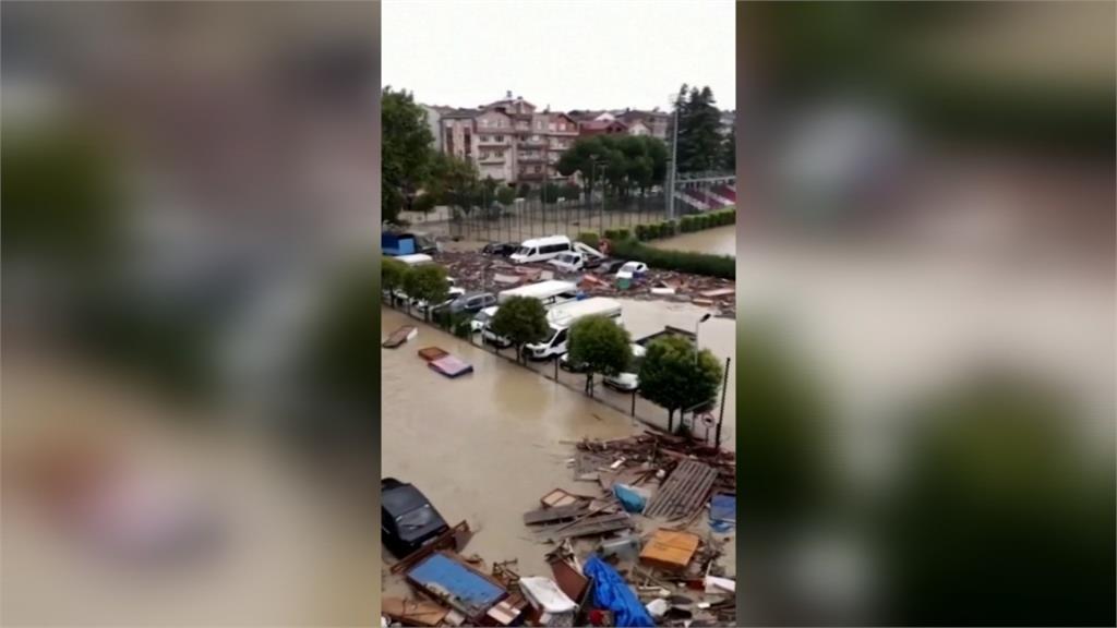 連日豪雨釀洪災　土耳其多處房屋倒塌、民眾受困