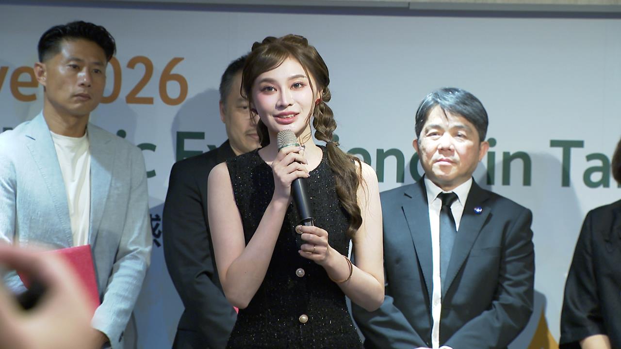 卸立委身分讀碩士！　賴品妤突換臉書照　網友瘋猜「競選新形象照」？