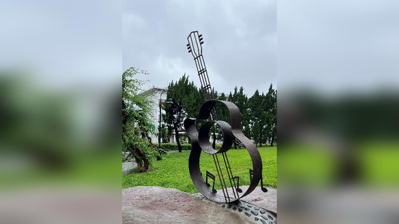 快新聞/淡江75校慶遇上民歌50 「唱自己的歌」策展、對談 串起跨世代青春記憶