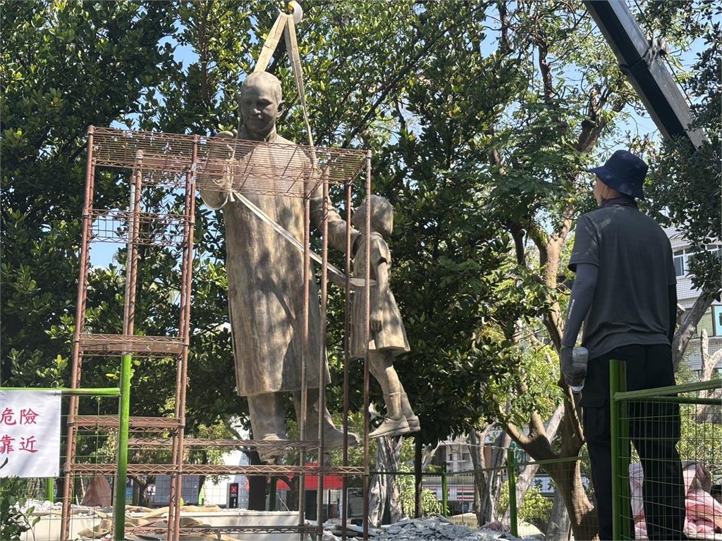 快新聞／推動轉型正義！國安局清查戒嚴檔案　移除營區內蔣介石銅像