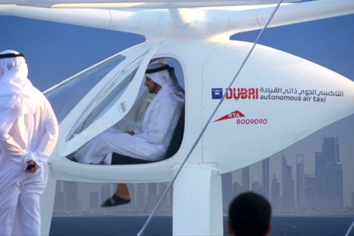 杜拜推無人空中運輸機 杜拜王儲親身體驗