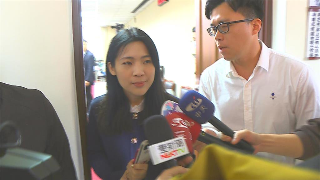 自主浮航後再出港海測　網諷：海鯤浮起來徐巧芯可以沉下去