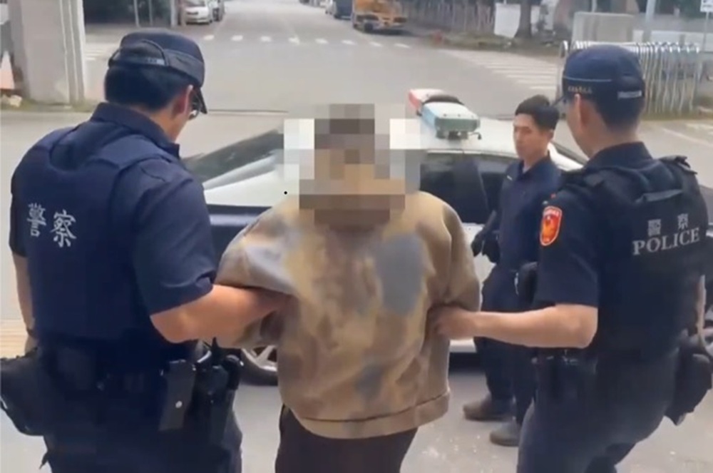 闖神壇偷愛心餅乾 涉竊男戴手套辯怕冷