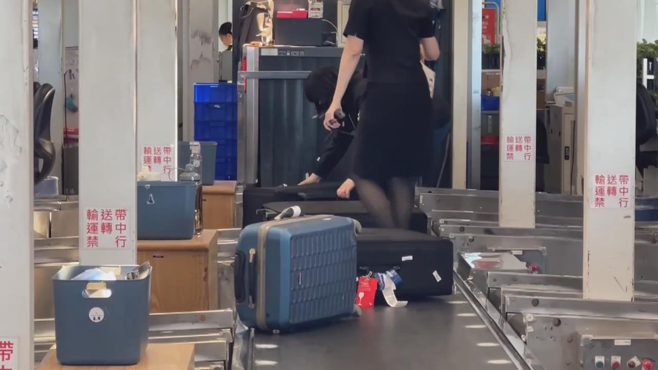 掃興！「泰獅航空」高雄飛札幌　旅客逾百件行李被丟包