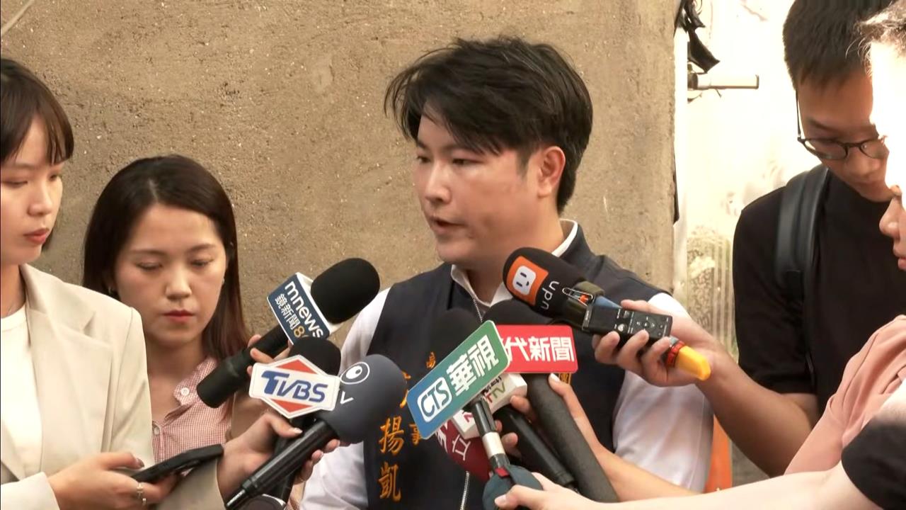 賴總統赴景美福興宮參拜 主委子高揚凱由藍轉綠擬選議員