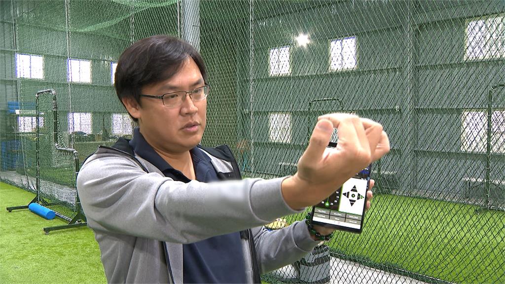 台灣12強奪冠秘密武器　智慧型發球機「IPitch」背後推手是他！