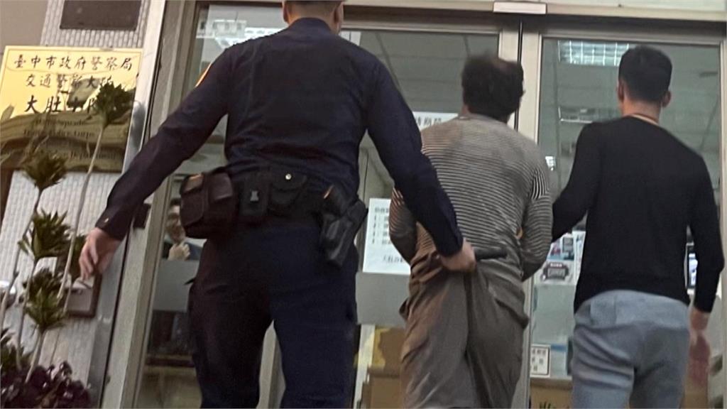 歹路嘸通走！　身揹四條通緝案　男子不想入獄躲廢棄農舍仍被逮
