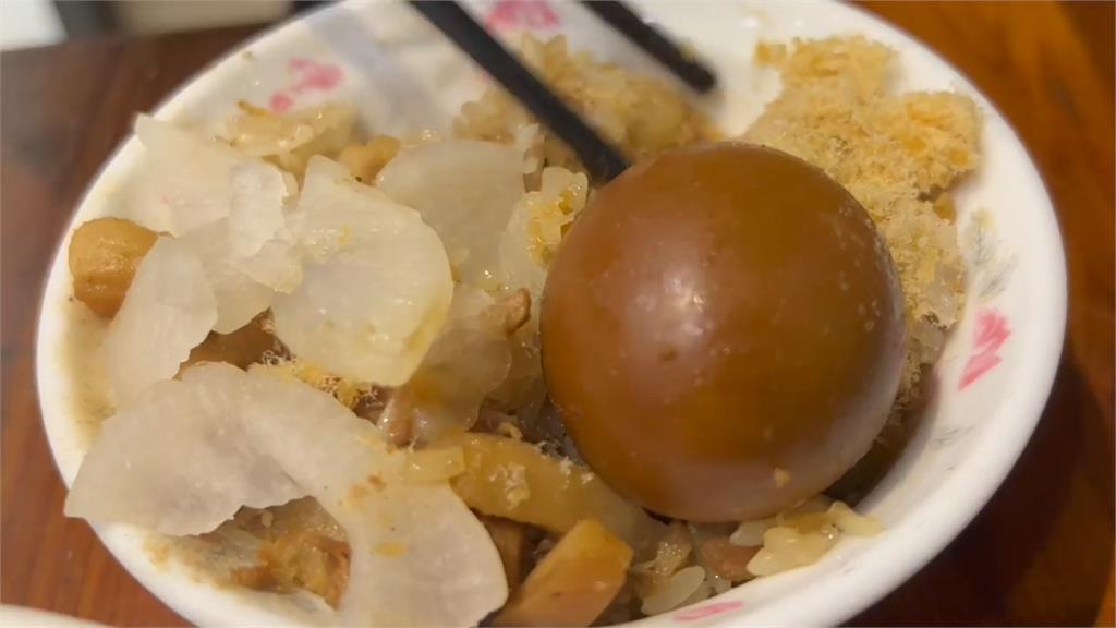 台灣趴趴走／好吃的米糕店在台南民族路　米其林必比登推薦　連滷蛋都講究！