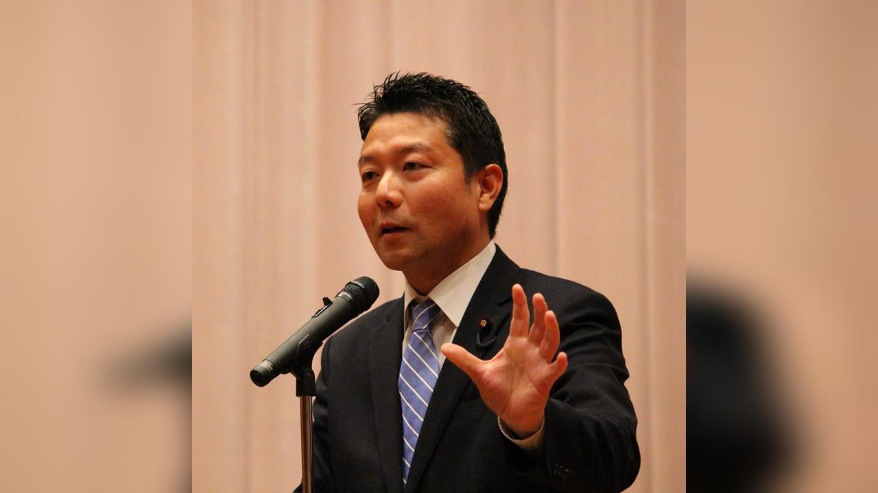 快新聞／疑似肇事逃逸！日本眾議員辦公室驚傳車輛撞入　本人親曝現場畫面