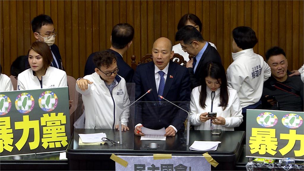 藍白強闖3爭議法案　學者建議提「公民複決　公投決定」