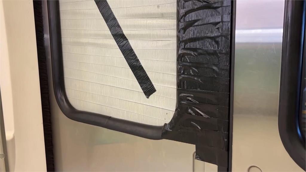 嚇人！高捷行駛中車門玻璃掉落　緊急清車250名旅客