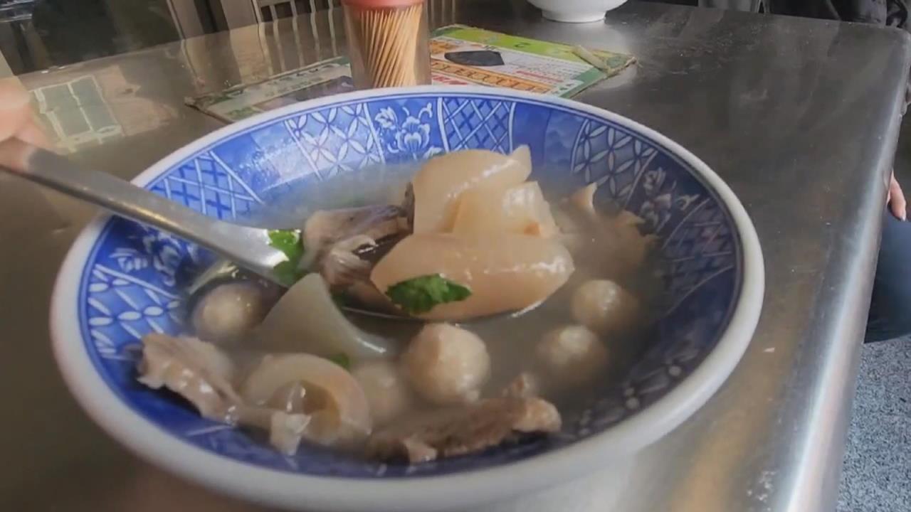 鹿港特色早點! 小丸子湯、豬血麵線 暖身又飽足