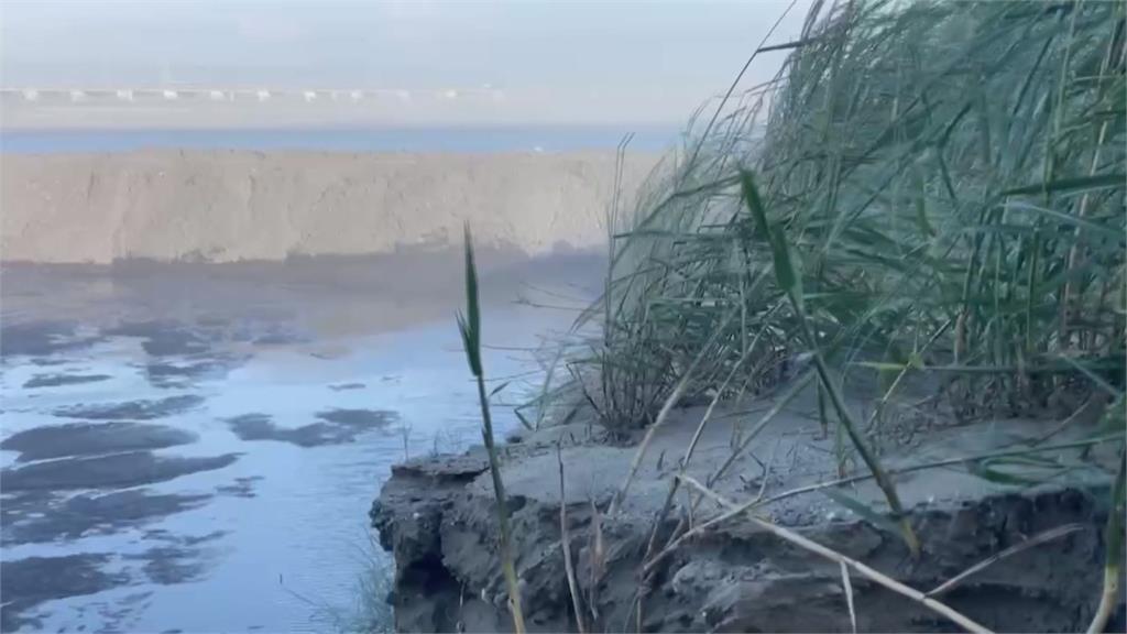 雲林濁水溪河床揚塵！　家中全是「風飛沙」掃不完