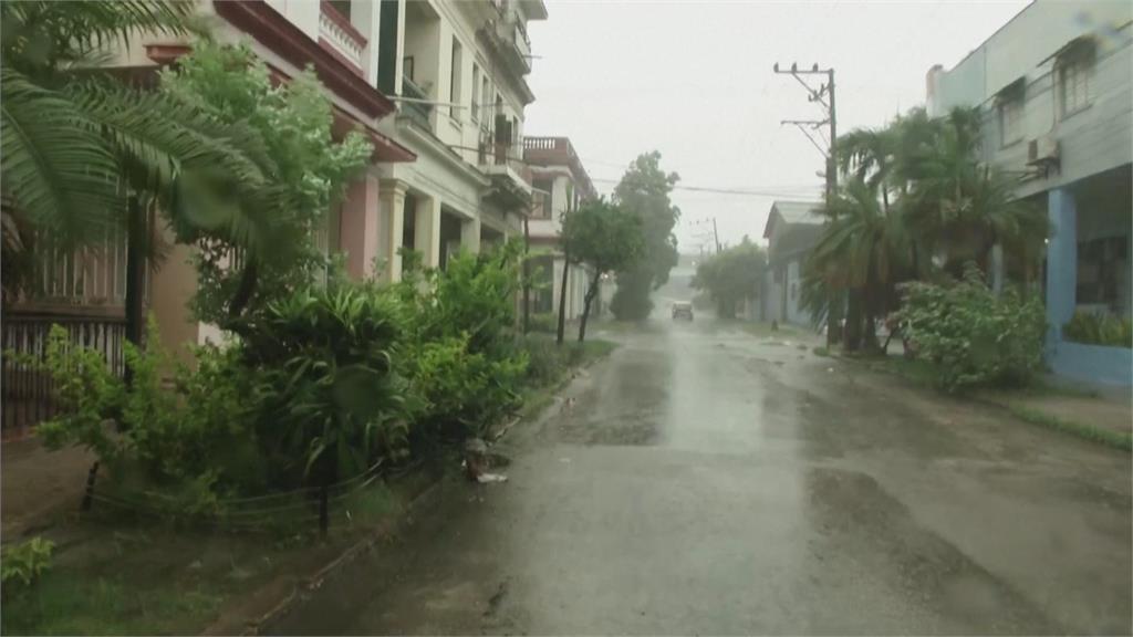 熱帶風暴伊達利亞增強為颶風　佛州多地發布緊急狀態