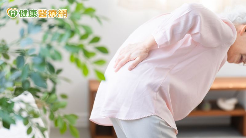 骨頭顧得好 老翁也能當鏟子超人!顧不好 長期背痛還骨折!專家教顧骨本三要訣