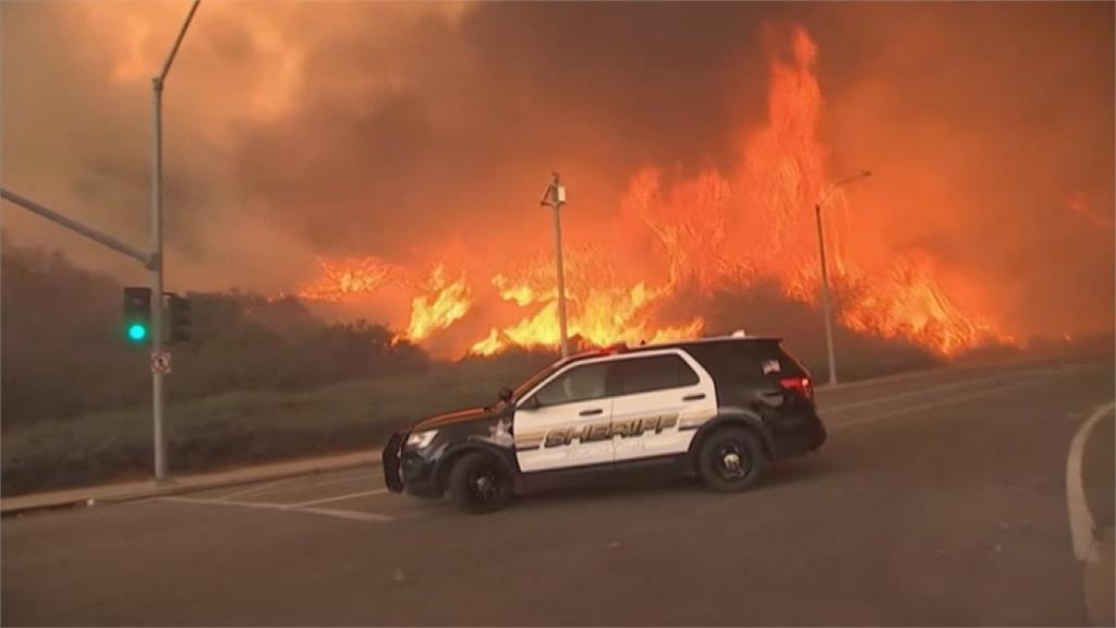 美國加州野火燒不停 法國南部遭受洪患