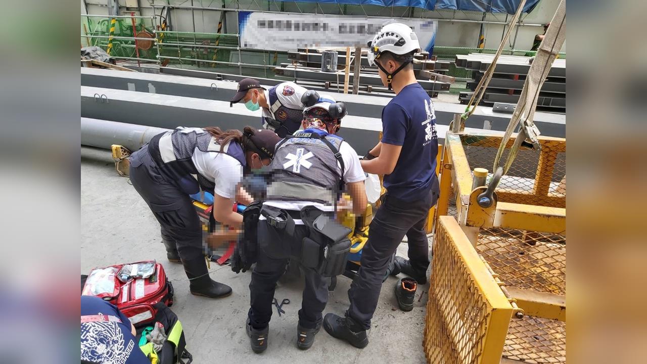 快新聞／「49樓」鋼筋掉落砸死移工　高市府開鍘：裁罰9萬、勒令全面停工