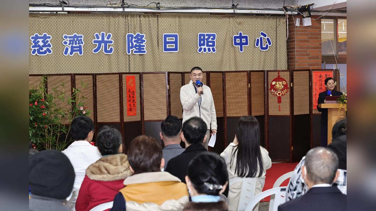 百年學府轉型長照新據點 謝國樑偕邱佩琳出席慈濟光隆日照中心揭牌