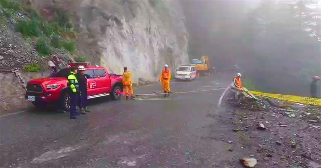 詭異！失蹤近兩個月　連人帶車墜落中橫懸崖下車輛燒毀