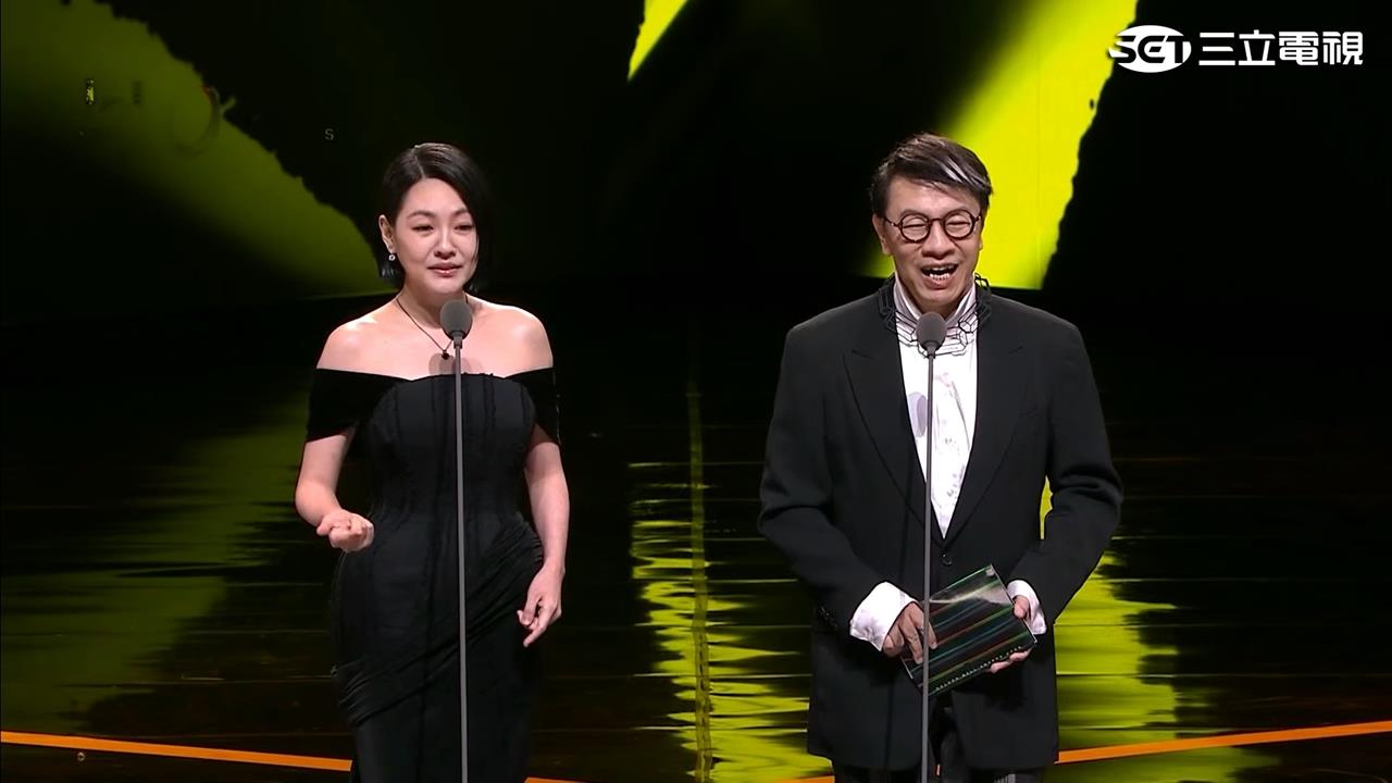 康熙來了！與老搭檔蔡康永現身金鐘　小S哽咽獻唱給大S