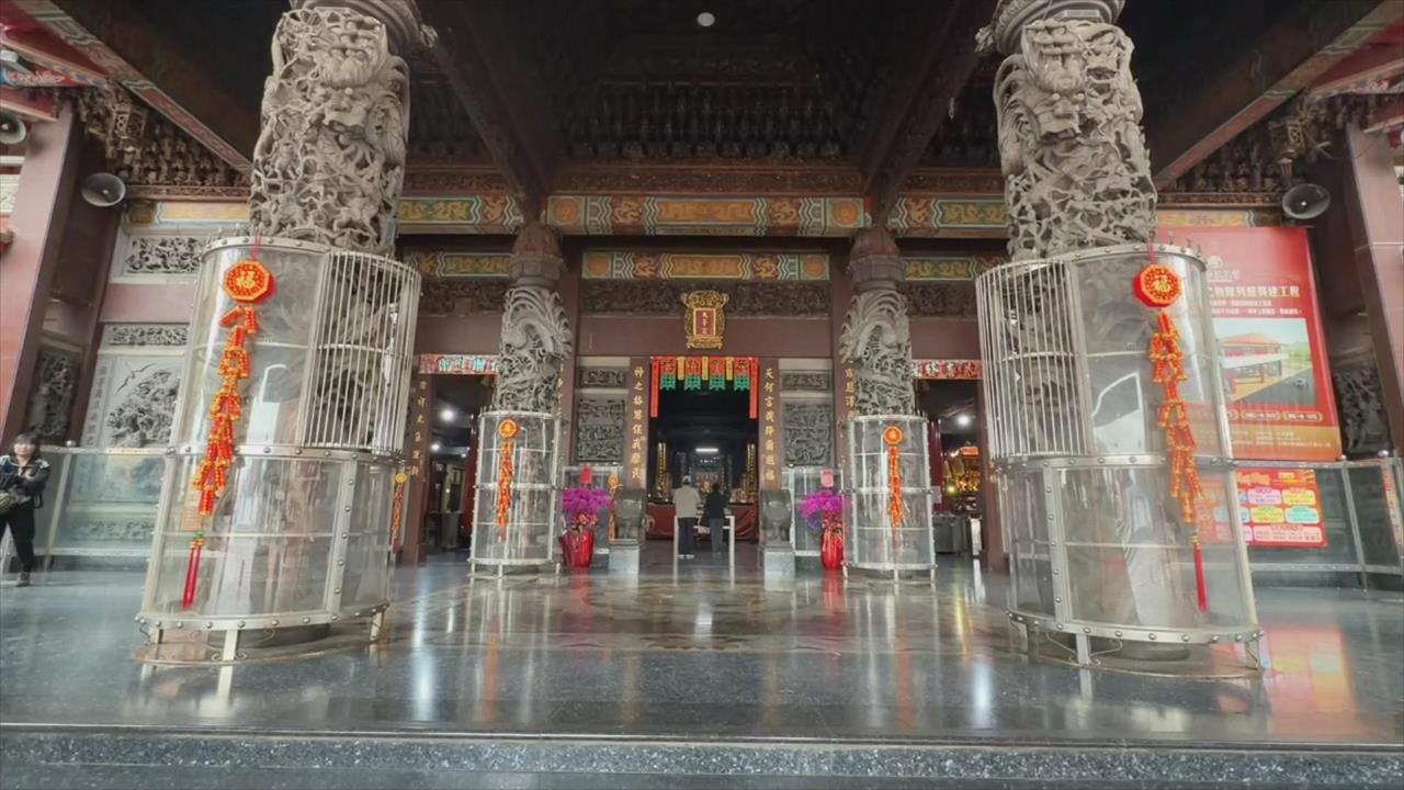 遭攤商跟騷宮廟竟幫護航! 街頭藝人女舞者母PO網控訴