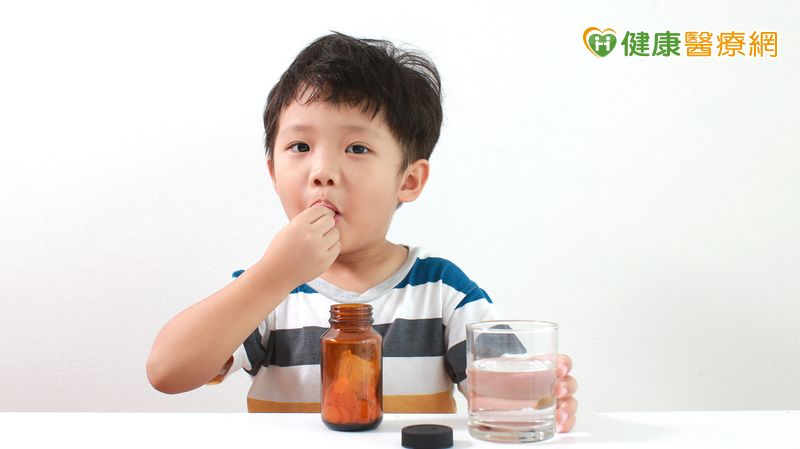 孩子生病如何用藥？食藥署揭關鍵：「五要五不」防不良反應