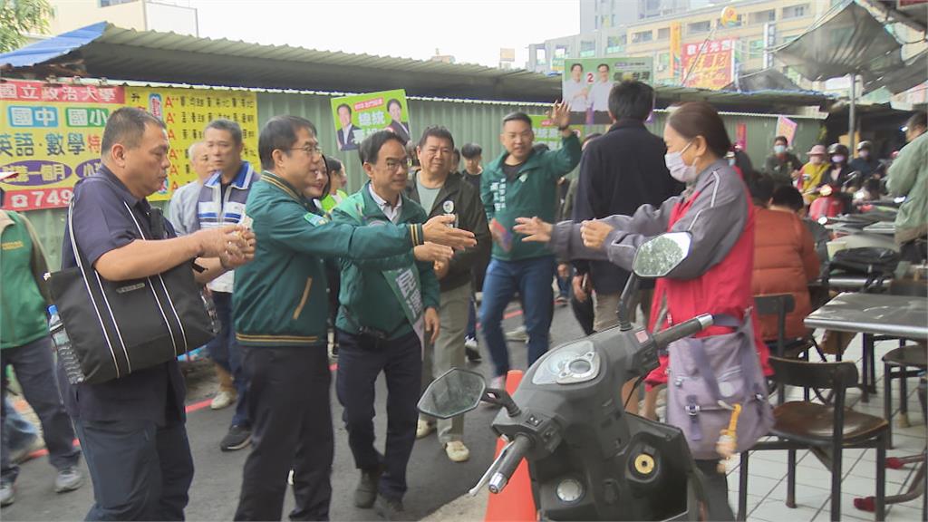 選前超級星期天菜市場成兵家必爭之地　黃偉哲輔選李昆澤VS黃柏霖拜票博感情