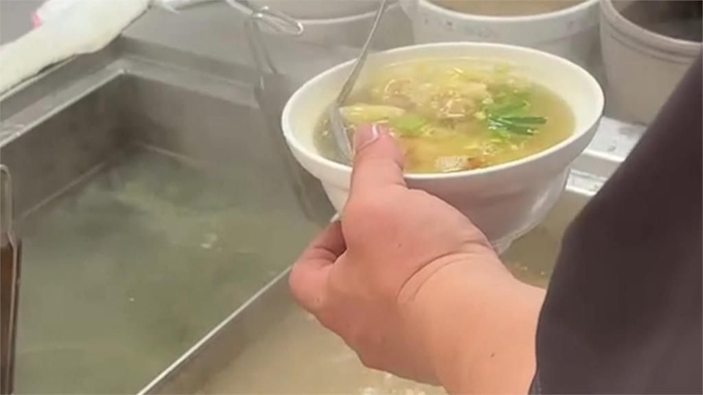 台式小吃怎麼吃最夠味？　美味的秘方！新竹人喝湯必加這個