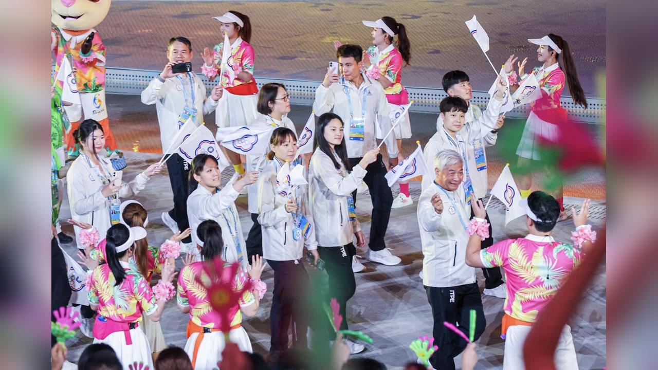 亞沙運／閉幕典禮沙排女將龔詩雯掌旗！台灣代表團19人出席本屆斬獲1銀4銅