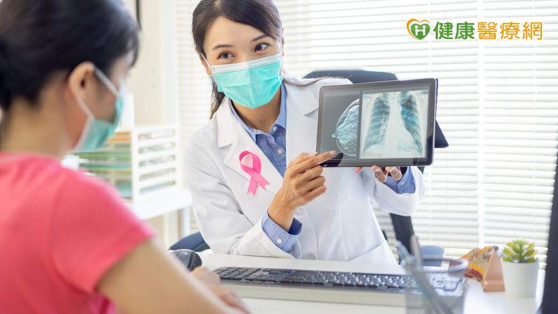 乳癌連20年奪台灣女性癌症第一!醫:這1件事越早做越能保住乳房