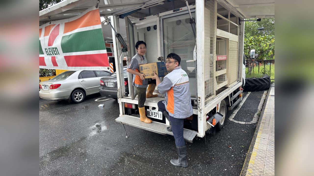 7-ELEVEN行動購物車首抵花蓮光復　送物資進災區 同步啟動線上捐款