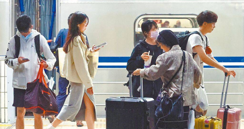 小孩太吵！台鐵列車長廣播「公開處刑」　一票人狂讚：優秀