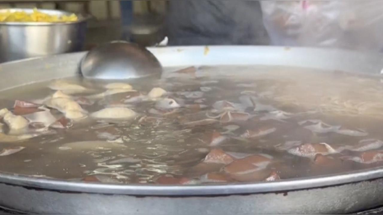 鹿港在地特色早點! 小丸子湯、豬血麵線 暖心又暖胃