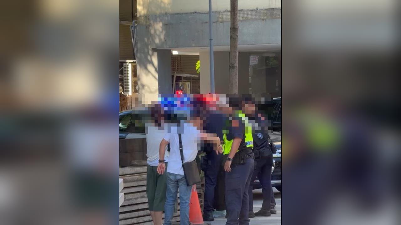 快新聞／國父紀念館站周邊濺血！單車騎士持水果刀劃傷路人